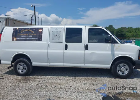 2015 Chevrolet Express 2500 Work Van z USA, uszkodzony, nr VIN 1GCWGGCFXF1121507